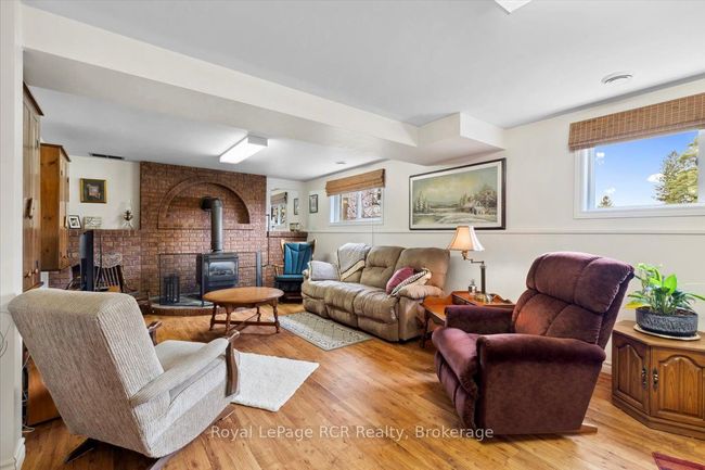 371 4 Th Ave, House other with 4 bedrooms, 2 bathrooms and 6 parking in Hanover ON | Image 18
