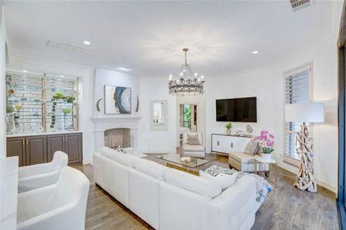 62 Cypress Ct, Trophy Club, TX, 76262-5571 | Card Image