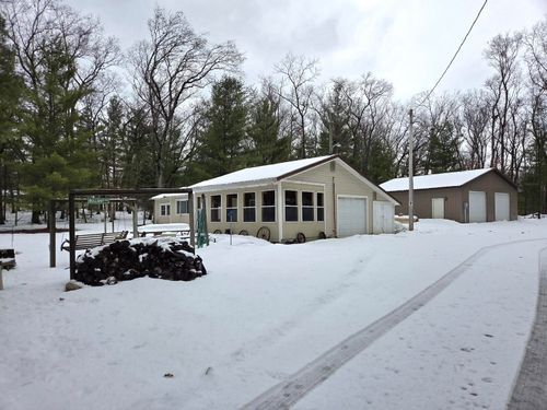 9852 S Birchwood Dr, Baldwin, MI, 49304-8768 | Card Image