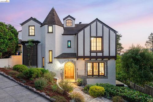 330 Wildwood Ave, Piedmont, CA, 94611-3849 | Card Image