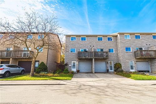 26-1155 Paramount Dr, Stoney Creek, ON, L8J2N4 | Card Image