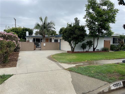 13856 Mulberry Dr, Whittier, CA, 90605-3040 | Card Image