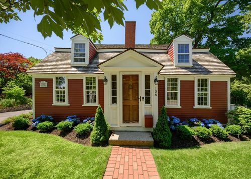 126 South St, Hingham, MA, 02043-2455 | Card Image