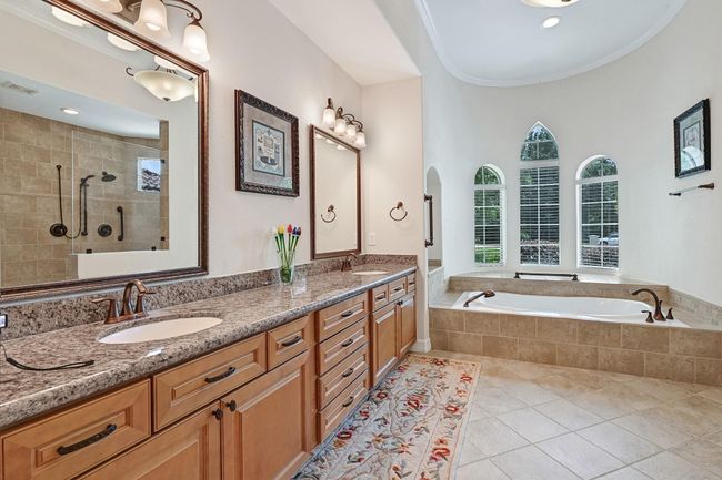 5011 Ontonagon Way, House other with 3 bedrooms, 5 bathrooms and 3 parking in Spring TX | Image 14