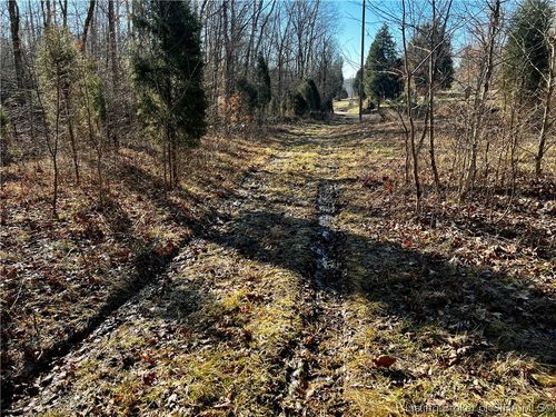 9377 French Ridge Rd, Tell City, IN, 47586-8857 | Card Image