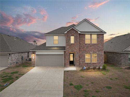 8139 Olde Town Ct, Alexandria, LA, 71303-4074 | Card Image