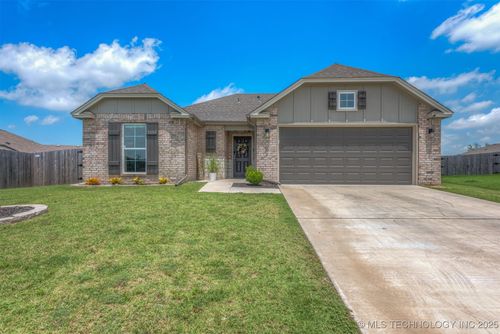 13009 E 124th Ct N, Collinsville, OK, 74021-3874 | Card Image