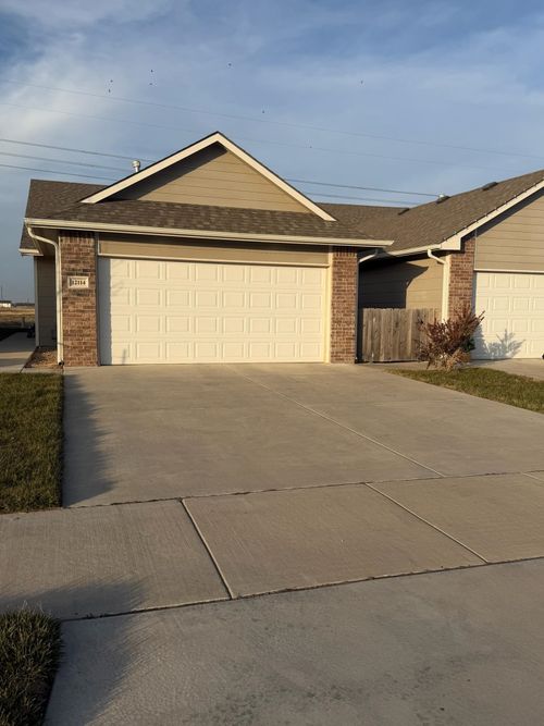 12114-12112-12114 W 33rd St N, Wichita, KS, 67205-7818 | Card Image