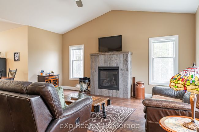615641 Hamilton Lane, House other with 3 bedrooms, 3 bathrooms and 3 parking in West Grey ON | Image 7