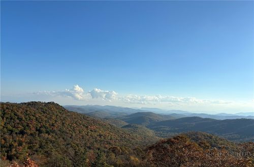 unit-2202-303 Sugar Top Dr, Sugar Mountain, NC, 28604-4402 | Card Image