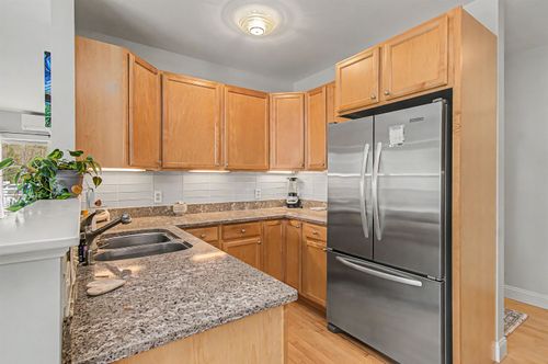 3d-162 S Main St, Stowe, VT, 05672-5106 | Card Image