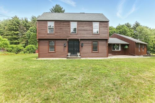 247 Franklin St, Belchertown, MA, 01007-9563 | Card Image