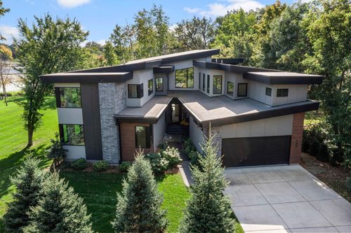 746 Peninsula Point Rd, Shakopee, MN, 55379-2281 | Card Image