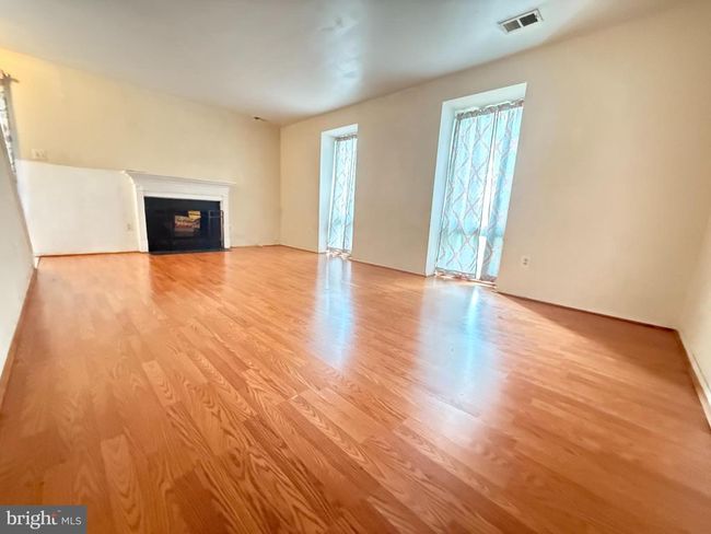 1089 Knight Ln, Townhouse with 3 bedrooms, 3 bathrooms and null parking in HERNDON VA | Image 6