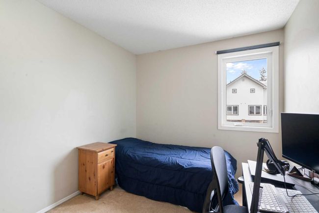219 Coachway Lane Sw, Townhouse with 3 bedrooms, 3 bathrooms and 2 parking in Calgary AB | Image 27
