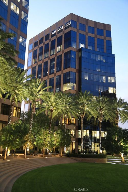 250-2020 Main St, Irvine, CA, 92614-8225 | Card Image
