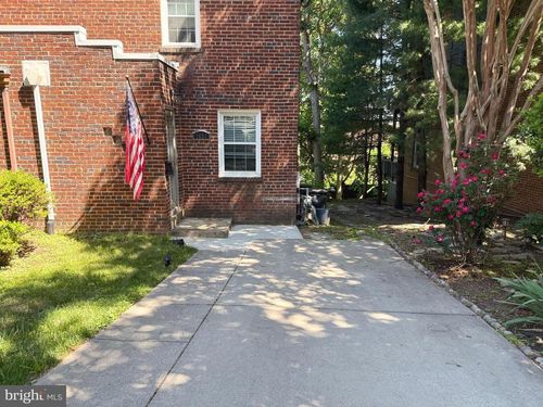 1601 N Colonial Ter, Arlington, VA, 22209-1407 | Card Image