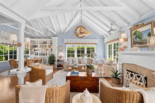 376 Diamond St, Laguna Beach, CA, 92651-3628 | Card Image