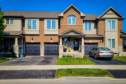 65 Royal Winter Dr, Binbrook, ON, L0R1C0 | Card Image