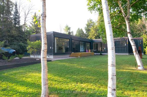 24 S Cedar Lane, Tiverton, ON, N0G2T0 | Card Image