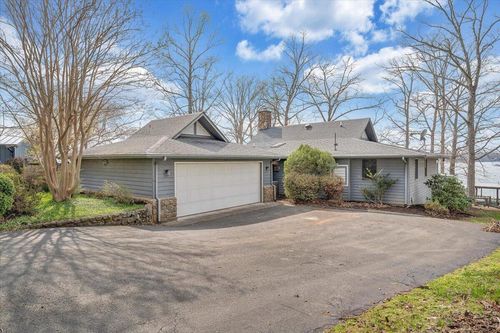 223 Lee Dr, Huddleston, VA, 24104 | Card Image
