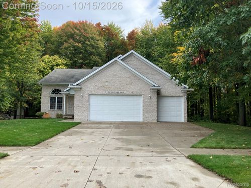 2752 E Lake Dr, Kimball, MI, 48074-4608 | Card Image