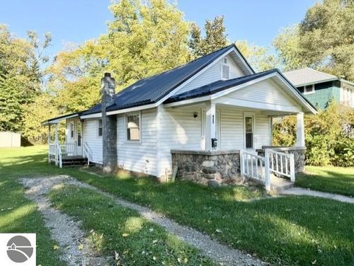 422 Rockingham Avenue, Alma, MI, 48801 | Card Image