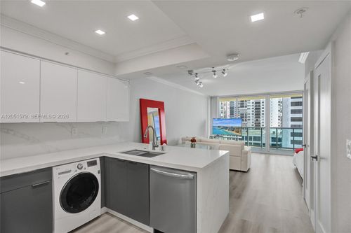 704-available-now-2501 S Ocean Dr, Hollywood, FL, 33019-2633 | Card Image