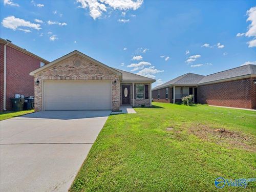 172 Brooklawn Dr, Harvest, AL, 35749-7967 | Card Image