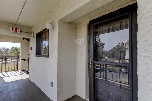 apt-301-9450 Harbor Greens Way, SEMINOLE, FL, 33776-1217 | Card Image