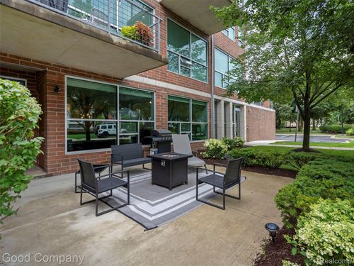 apt-101-300 Hamilton St, Plymouth, MI, 48170-7202 | Card Image