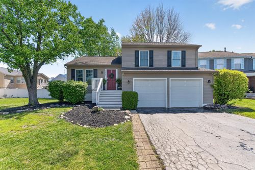 988 Bright Star Ct, Columbus, OH, 43228-5727 | Card Image