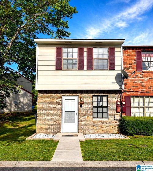 1911 Springlake Ct, Birmingham, AL, 35215-5061 | Card Image