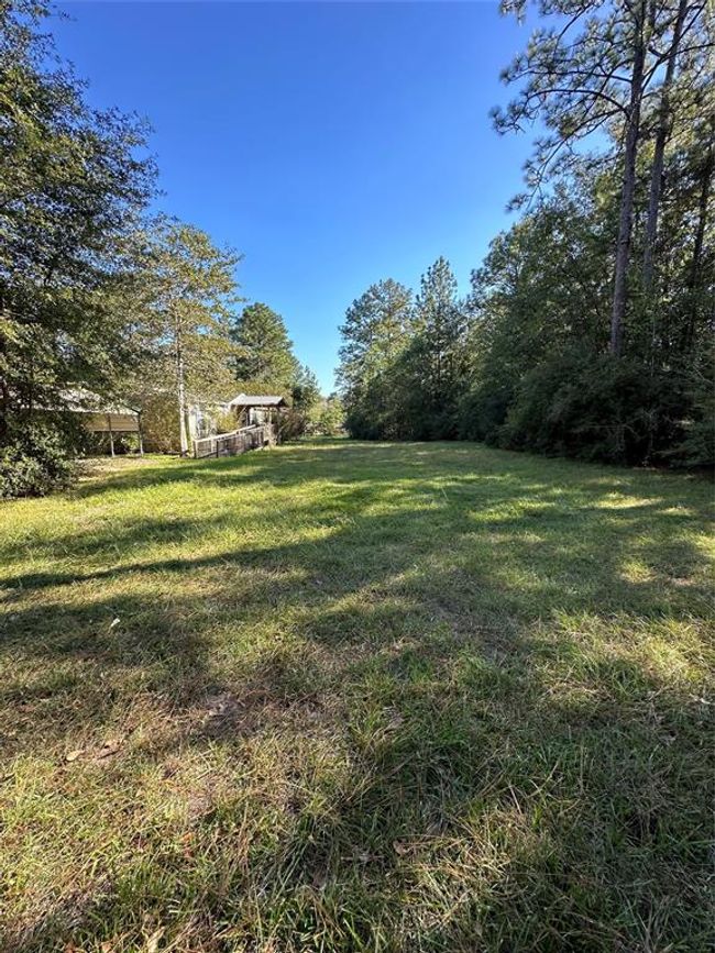 4064 Griffin Grove St, House other with 3 bedrooms, 2 bathrooms and 2 parking in Silsbee TX | Image 5