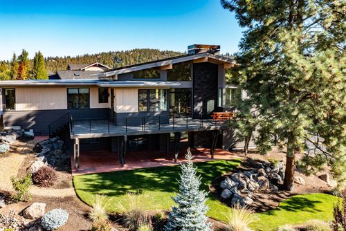 2083 Nw Lemhi Pass Dr, Bend, OR, 97703-6991 | Card Image
