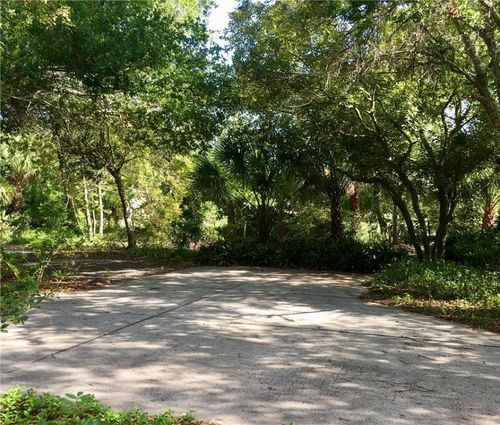 9605 Riverview Dr, Micco, FL, 32976-3112 | Card Image