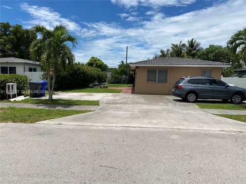 north-5616 Arthur St, Hollywood, FL, 33021 | Card Image