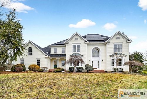 23 Silvers Ln N, Cranbury, NJ, 08512-3325 | Card Image