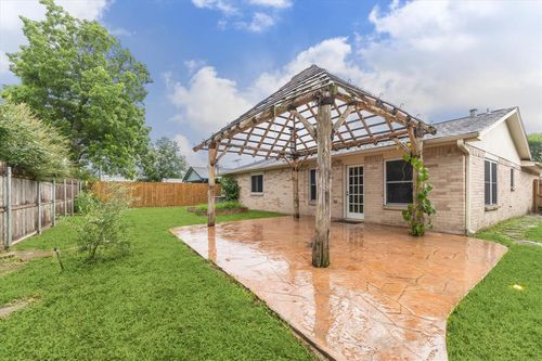 4010 Bluebonnet Trl, Deer Park, TX, 77536-6642 | Card Image
