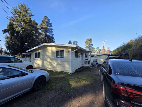 2065 Old Mill Rd, Crescent City, CA, 95531-8835 | Card Image