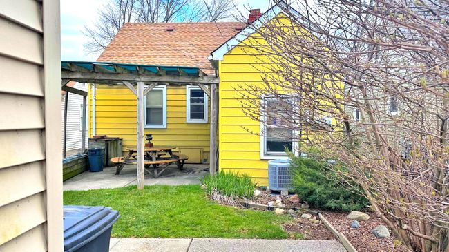 20864 Hollywood St, House other with 2 bedrooms, 1 bathrooms and null parking in Harper Woods MI | Image 7