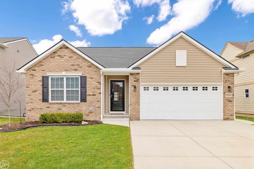 58485 Westmoore Cir, New Haven, MI, 48048-3400 | Card Image