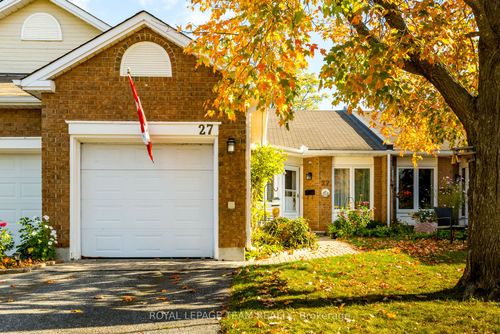 27 Pine Needles Crt, Stittsville, ON, K2S1G5 | Card Image