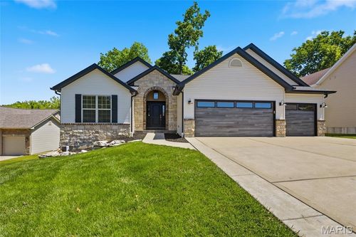 1128 Patsy Ln, O Fallon, MO, 63366-1641 | Card Image