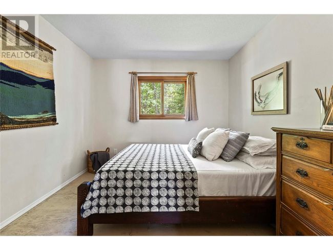 4006 Express Point Rd, House other with 4 bedrooms, 2 bathrooms and null parking in Scotch Creek BC | Image 38
