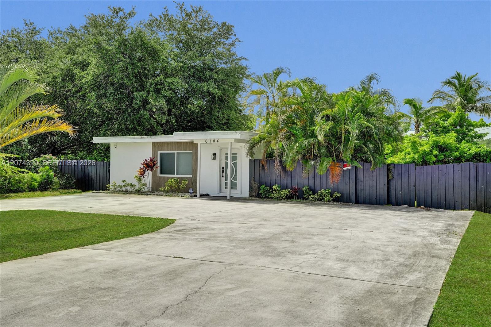 Residential in Miramar 3
