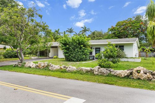 8225 Sw 117th Ter, Miami, FL, 33156-5109 | Card Image