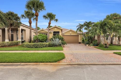 2206 Sw Newport Isles Blvd, Port St Lucie, FL, 34953-4577 | Card Image