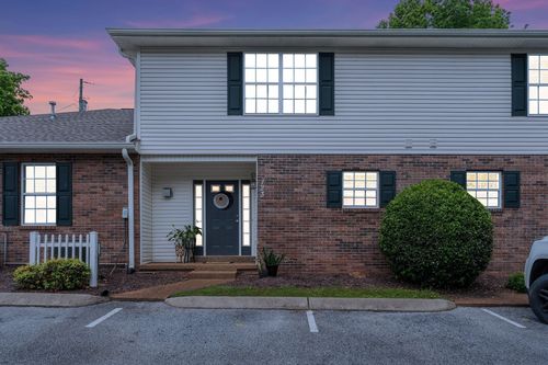 123 Eastdale Ln, Dickson, TN, 37055-2900 | Card Image