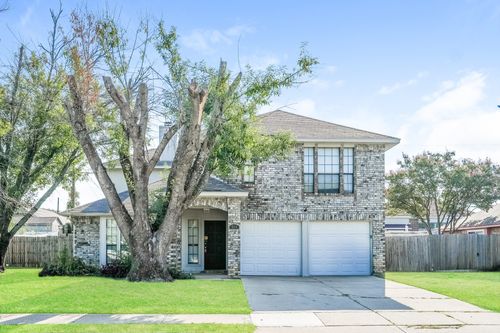 911 Blewitt Dr, Cedar Hill, TX, 75104-7294 | Card Image
